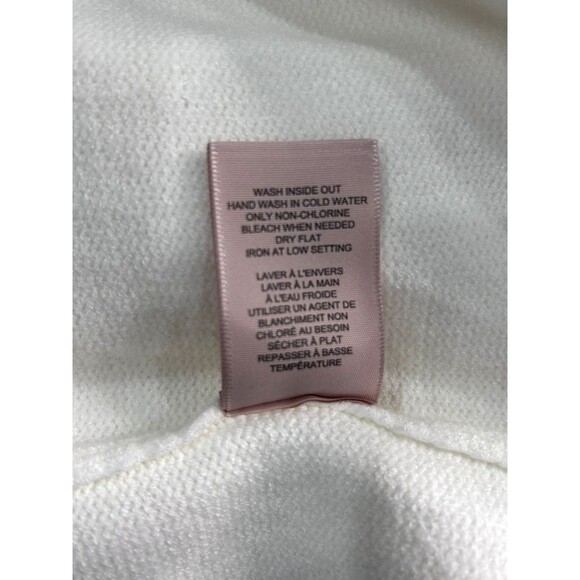 Philosophy by Republic Woman’s Size XL V-Neck White Sweater with Faux Fur Cuffs. - Picture 7 of 12